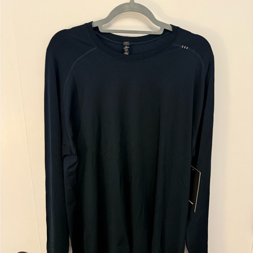 lululemon athletica Men's Navy Long Sleeve Shirt